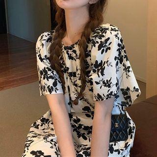 Flower Print Short-sleeve Midi Shift Dress Black Flowers - White - One Size