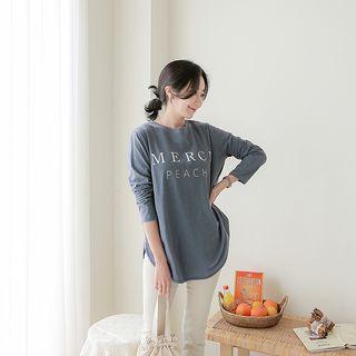 Round-hem Lettered T-shirt
