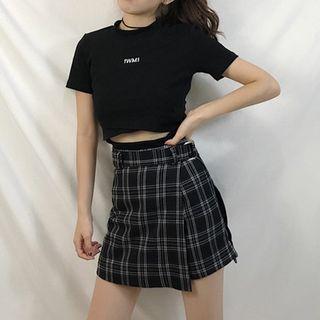 Lettering Short-sleeve T-shirt / Plaid Skorts