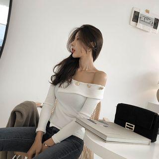 Buttoned Off-shoulder Top
