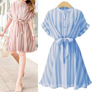Short-sleeve Tied Shirtdress