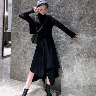 Mock-neck Sweater / High Waist A-line Skirt