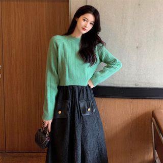 Plain Striped Sweater / Lace A-line Skirt