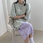 Elbow-sleeve Tie-dyed T-shirt / A-line Midi Skirt