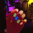 Fluorescent Faux Nail Tips