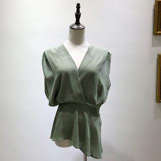 Asymmetric V-neck T-shirt