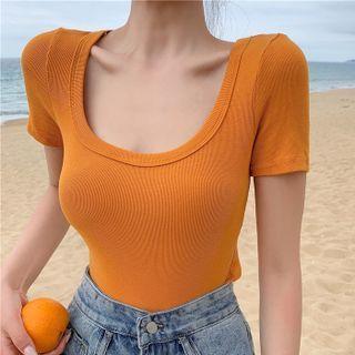 Short-sleeve Scoop-neck Plain Cropped T-shirt