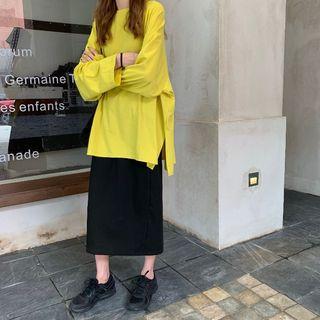 Plain Long-sleeve T-shirt / Back Slit Midi Straight-fit Skirt