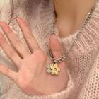 Flower Pendant Alloy Necklace Gold & Silver - One Size