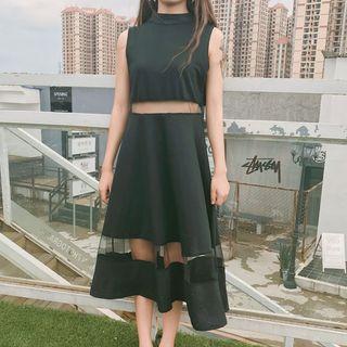 Sleeveless Mesh Panel A-line Midi Dress