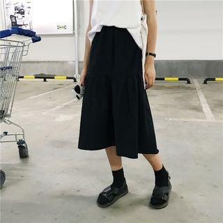 Crew-neck Tank Top / Midi A-line Skirt