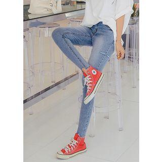 Plus Size Washed Fray-hem Skinny Jeans
