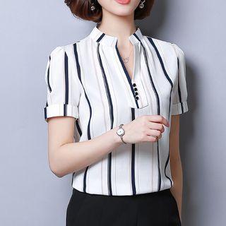 Short-sleeve Split-neck Print Top