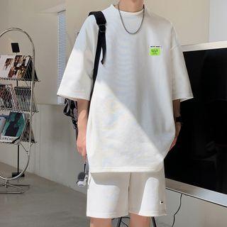 Round-neck Plain Short Sleeve T-shirt/ Plain Sweat Shorts