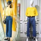 Short-sleeve T-shirt / Straight-leg Jeans