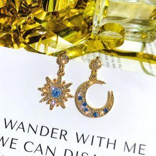 Asymmetrical Rhinestone Crescent Star Drop Earring 1 Pair - Earring - Silver Pin - Star - Gold & Blue - One Size