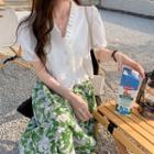 Short-sleeve V-neck Blouse / Floral Midi A-line Skirt