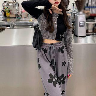 Off-shoulder Two-tone Panel Cropped T-shirt / Flower Print Sweatpants