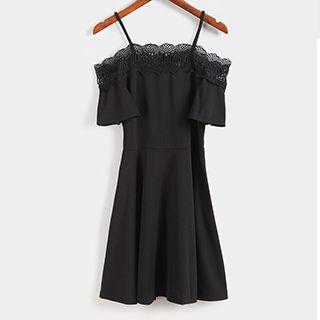 Off Shoulder Crochet Trim Short Sleeve Dress