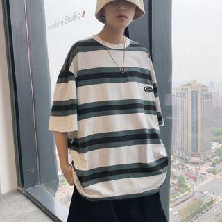 Short-sleeve Striped Wide T-shirt