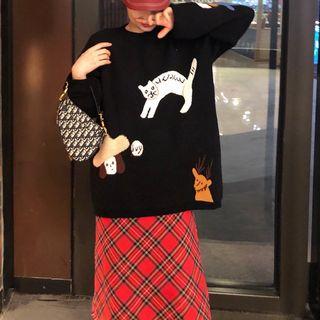 Animal Embroidered Sweatshirt / High-waist Plaid Skirt