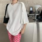Plain Elbow-sleeve T-shirt / Heart Print Boot-cut Pants