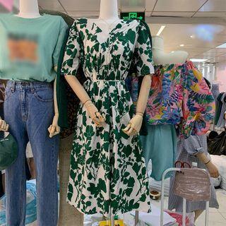 V-neck Puff Short-sleeve Floral Dress Green - One Size