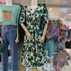 V-neck Puff Short-sleeve Floral Dress Green - One Size