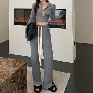 Half-zip Cropped T-shirt / High-waist Slit Straight Leg Pants