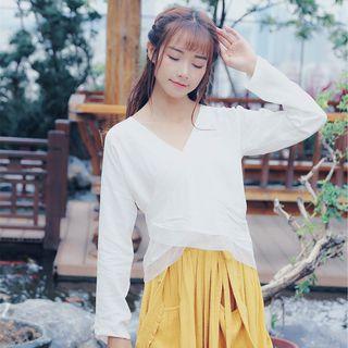 Long-sleeve V-neck Buttoned Top