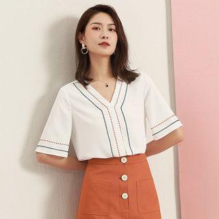 Elbow-sleeve Contrast Lining Blouse