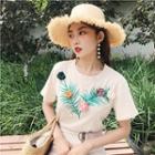 Short-sleeve Applique Embroidery T-shirt