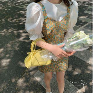 Set: Short-sleeve Blouse + Spaghetti Strap Floral Dress