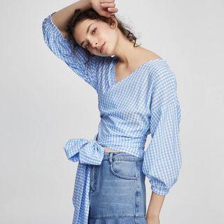 Long-sleeved V Neck Gingham Blouse
