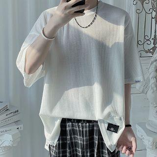 Elbow-sleeve Lettering Patch Textured T-shirt