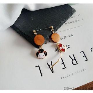 Geisha & Fan Non-matching Drop Earring
