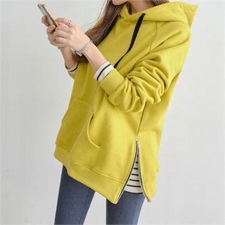 Brushed Fleece Lined Zip-side Sweatshirt