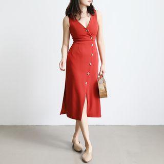 V-neck Buttoned Sleeveless Dress