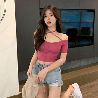 Halter-neck Cold-shoulder Cropped T-shirt