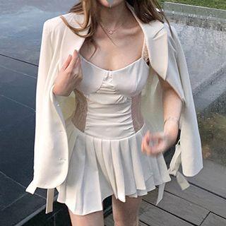 Pleated Slipdress / Plain Blazer