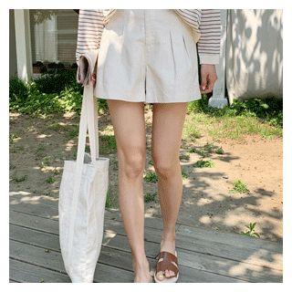 Pintuck-front Shorts Beige - One Size