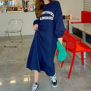 Letter Pocket-side Midi T-shirt Dress