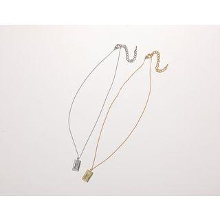 Antique-style Rectangle-pendant Necklace