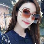 Oversize Butterfly Shaped Sunglasses