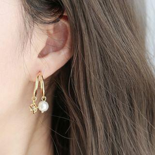Faux Pearl Caged Rhinestone Dangle Earring As Shown In Figure - One Size