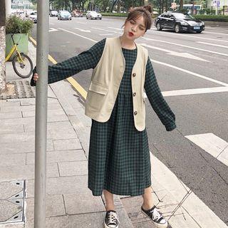 Buttoned Vest / Long-sleeve Plaid Midi Dress
