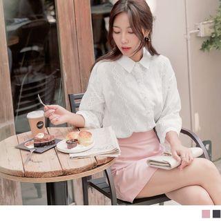 3/4 Sleeve Beaded Button Lace Blouse