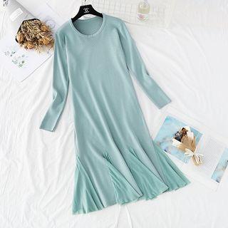 Ruffle Hem Round Neck Knit Dress