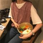 Gingham V-neck Sleeveless T-shirt
