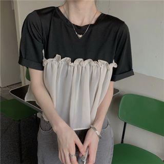 Short-sleeve Ruffle T-shirt Black & White - One Size